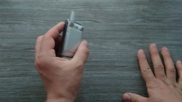 Pantech GI100   первый телефон с отпечатком пальцев