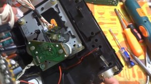 Akai PJ-W512CD. Небольшая профилактика, ремонт CD привода.