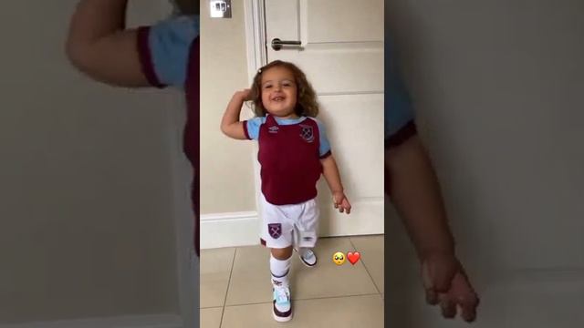 Jesse Lingard 's Daughter ❤️😀                                          #jesse #jesselingard #lingar