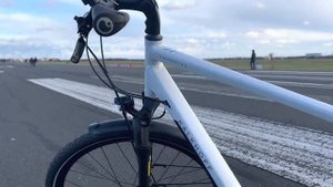 Kalkhoff Endeavour 8, lightgrey matt, Riemenantrieb, 4k