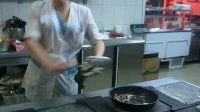 вот как надо готовить "бевстроганов" смотреть онлайн