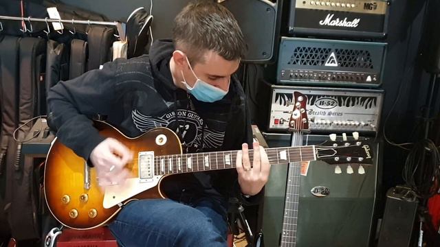 Niko playing an original 1958 Gibson Les Paul Standard aka Amsterdam Burst смотреть онлайн
