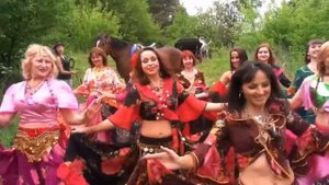 Цыганская таборная песня - "Кай енэ Gipsy " Исп. цыганский ансамбль " Изумруд "
