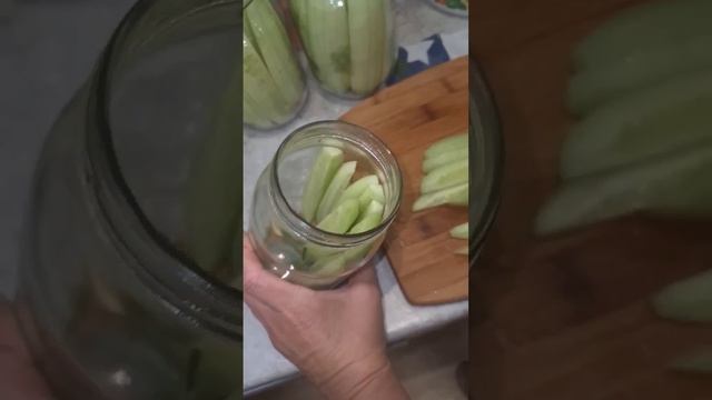 Закусочные огурчики с куркумой и горчицей??