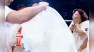 Есихиро Акияма (Дзюдо) VS Мелвин Манхуф (Кикбоксинг)