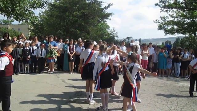 Последний звонок//наш день смотреть онлайн