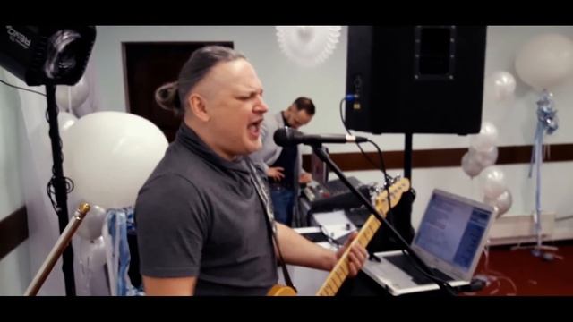Ведущий Алексей Гладких (Alex)
