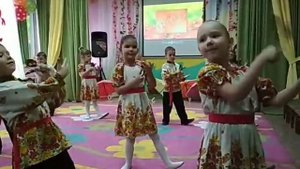 День мам "Танец с ложками"