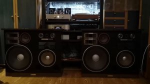 Усилитель HI-END 300B на аморфе. Колонки Kenwood KL-10000Z. Тел: 8-918-468-75-92.