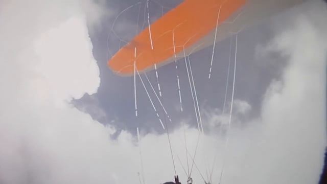 ? Полёт на параплане в облаках, на 5 км. смотреть онлайн