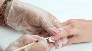 Французский маникюр с трафаретами