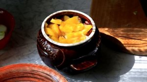 Мясо с овощами по-кавказски (в горшочке).