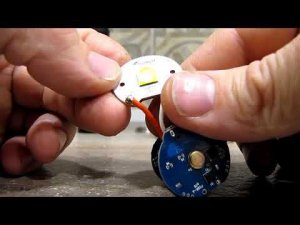 Тактический фонарик Boruit 30 ватт. Часть 1.