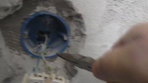 Как переставляю подрозетники!