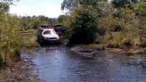 Ford Explorer off road 4