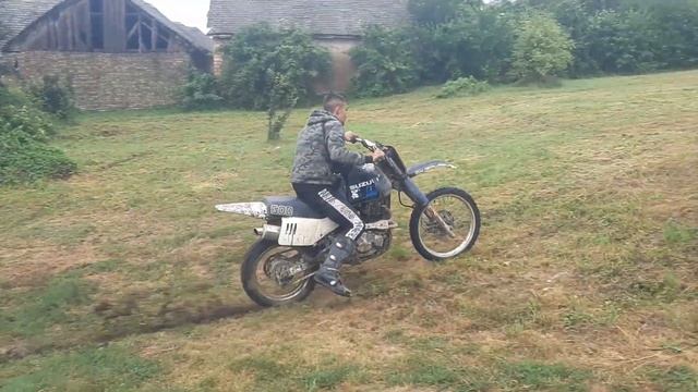 Suzuki dr 600 смотреть онлайн