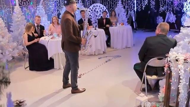 Саксофон . Витебск . Евгений Байдак . Огонёк . Утро . смотреть онлайн