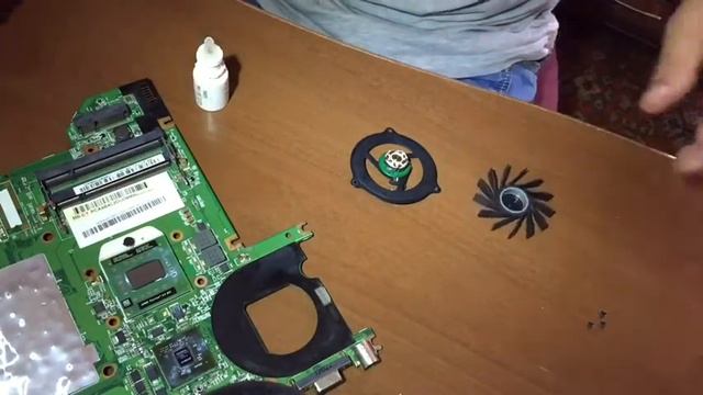 Разборка, чистка и смазка ноутбука HP Pavilion dv2000 смотреть онлайн