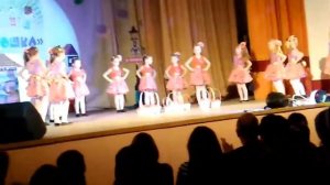 Танец "Ягодки"