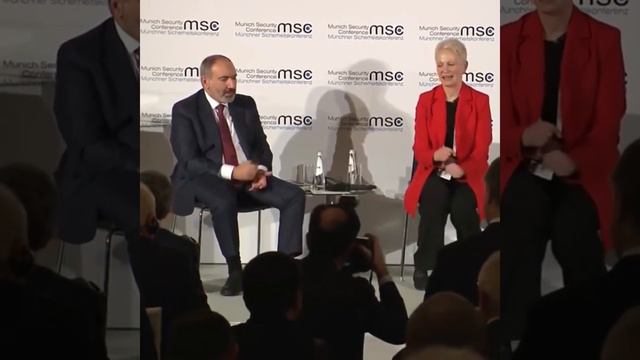 Президент Азербайджана Ильхам Алиев унизил президента Армении Никол Пашиняна #kharabakhisazerbaijan смотреть онлайн