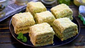 Двойная сладость. 
БИСКВИТНЫЙ ТОРТ СО СГУЩЁНКОЙ И ХАЛВОЙ