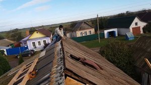 Демонтаж старой фальцевой кровли / Начинаем сверху