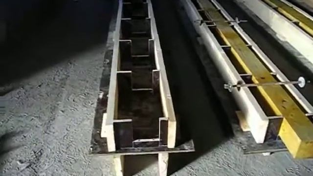 Первые опалубки для изготовления U-образных блоков смотреть онлайн