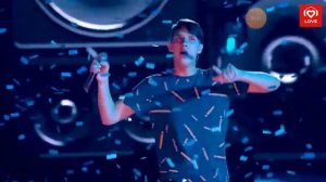 （Тима белоруский） поёт популярную песню !!!