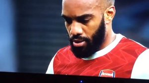 Lacazette  fails to score a penalty