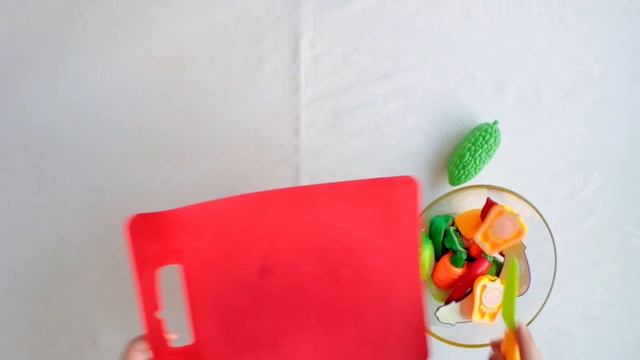 ?Жемістер мен Көкөністер?! Играем и учим ?фрукты и овощи? на липучках на казахском языке. смотреть онлайн