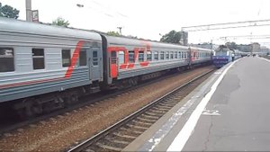 Электровоз ЧС7-100 с поездом №034 (Москва → Сосногорск)