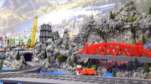 LEGO ИгровоЙ ГОРОД самый длинный лего поезд!
