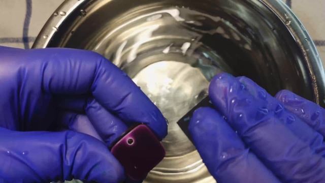 Шлифовка и полировка кулона из эпоксидной смолы смотреть онлайн