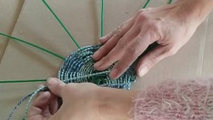 Тубус для шампуров.Плетение из пластиковых бутылок ,,дно сакура,,