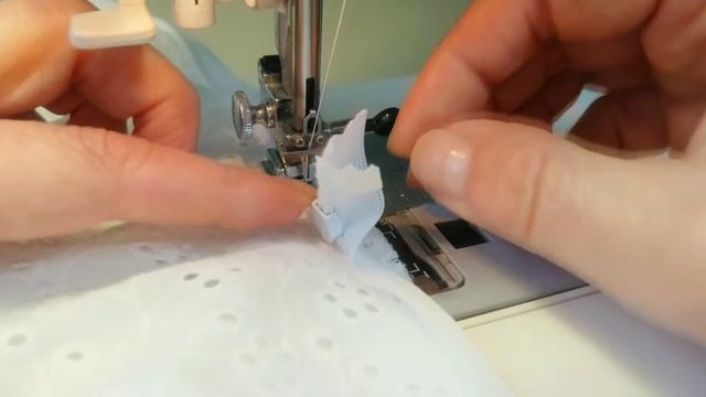 Как вшить потайную молнию?Janome 6260.Лапка для пришивания потайной молнии.