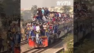 Поезд в Бангладеш! Прокатились бы?))