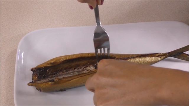 Pasta z makreli z kiszonym ogórkiem. Wędzona makrela w tej postaci jest przepyszna. MENU Dorotki.
