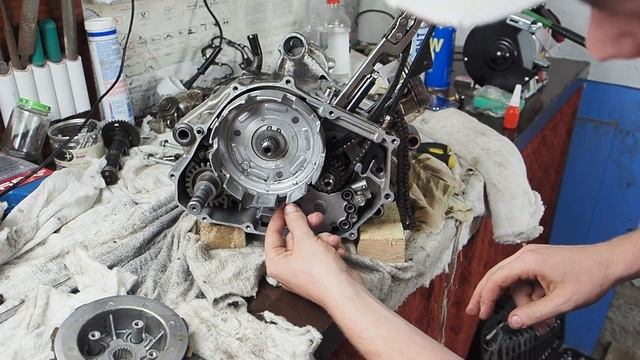 Сборка двигателя Honda XR250///Engine repair of Honda XR250 смотреть онлайн