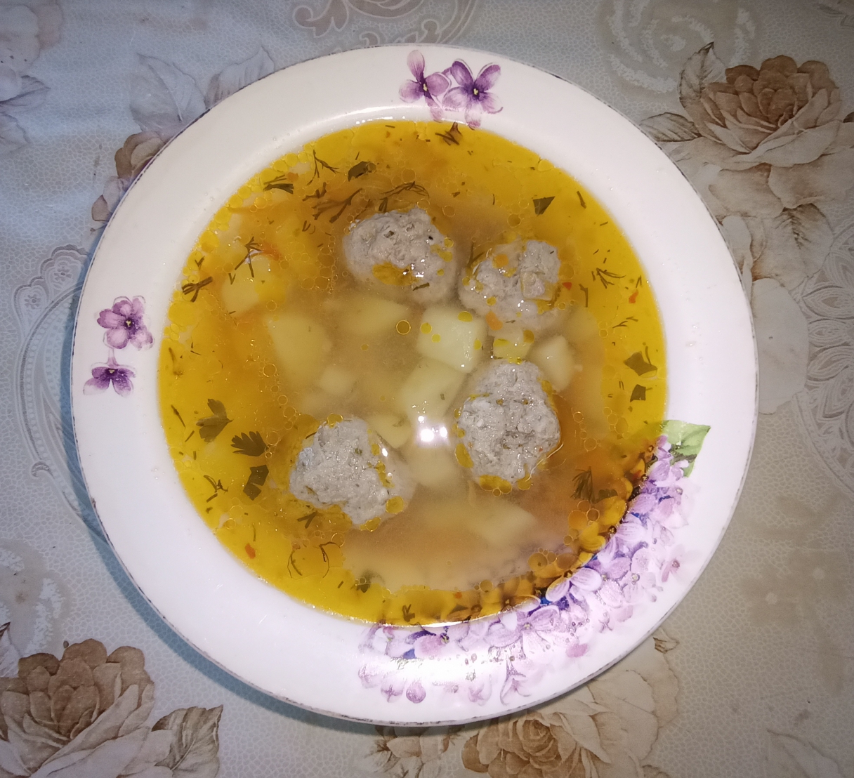 Суп с фрикадельками из сочного фарша