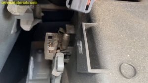 VW, Skoda Fabia, Roomster: Blower fan does not work at speed 1, 2, 3 or 4. Replace the fan resistor