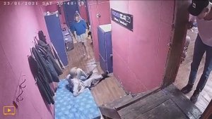 Соседи падают с лестницы