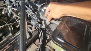 Vacuum and EVAP Hose Routing Info / Visual Diagram (1990-1992 Cadillac Brougham)