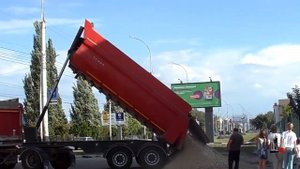 Вольво самосвал 8х4,разгрузка щебня