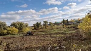Осенняя вспашка участка под посадку озимого лука и чеснока