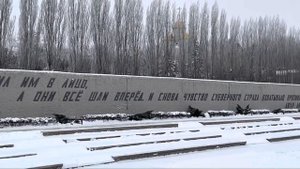 Алексей Хворостян & Юлия Лаврова - Бросок на небеса (Волгоград. Мамаев Курган)