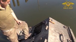МВД ДНР рассказывает более подробную историю утонувшего БТР ВСУ со всем его «содержимым» в Мариуполе