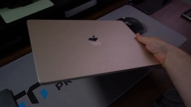 You Should Buy The M2 MacBook Air 15" and Here Is Why! смотреть онлайн