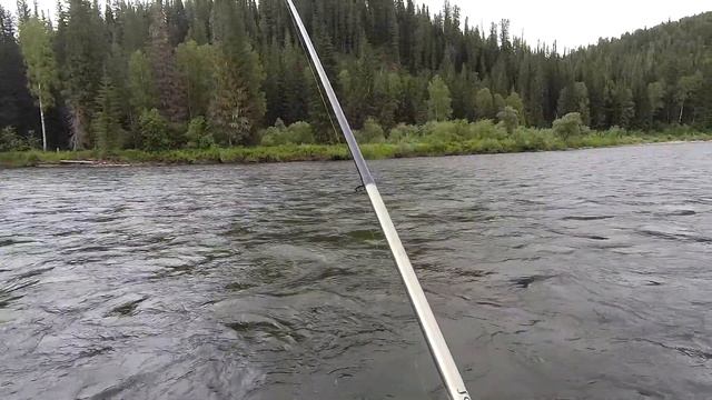 р.Шинда/на водомётах/рыбалка на хариуса смотреть онлайн