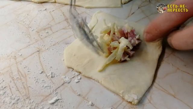 Хачапури рецепт. Хачапури с сыром и ветчиной, из слоеного теста. Есть-Не-Переесть