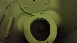 Туалет в самолете.